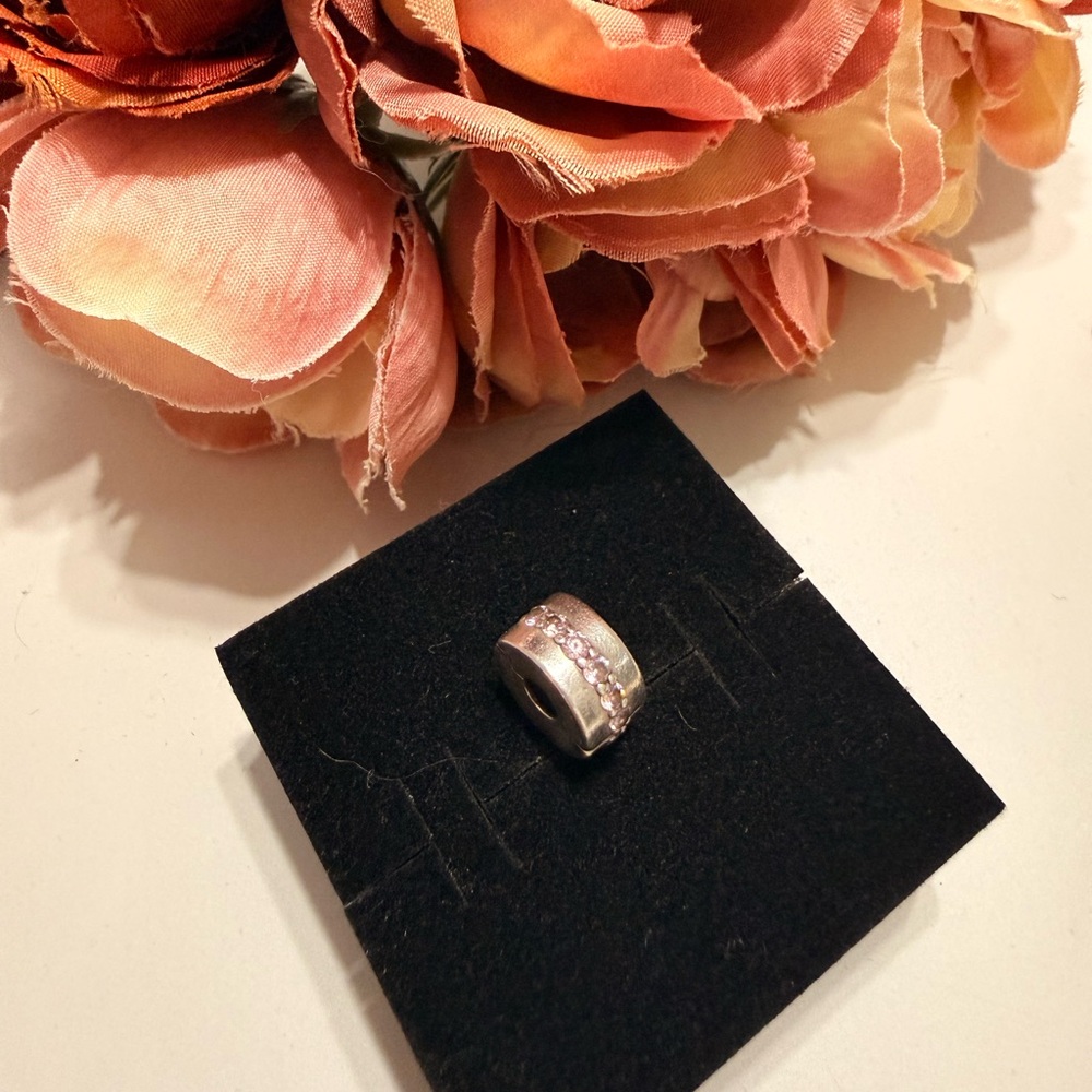 Pandora Sparkling Row Clip Charm